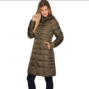 NWT The North Face puffer jacket green parka coat